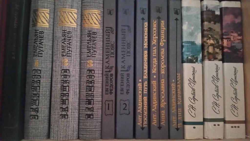 книги в букинистический сдать